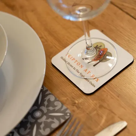 At Six Semesterbostad Skipton